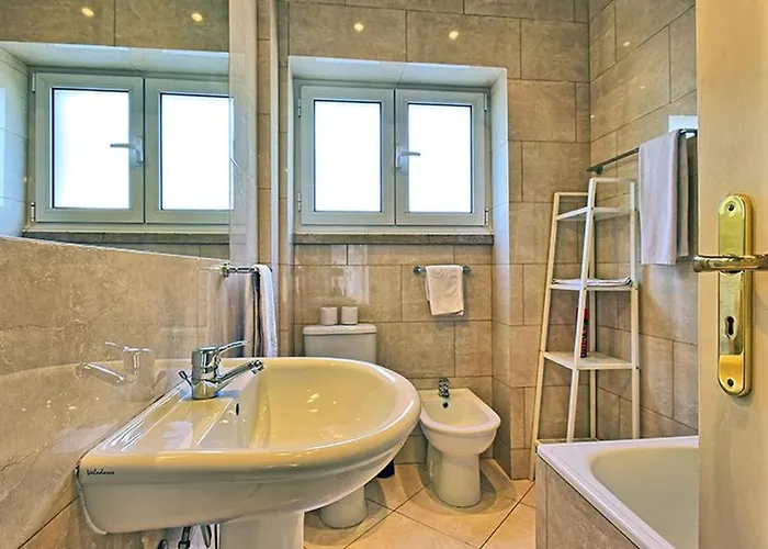 Admiral 2 By Interhome * Lisboa