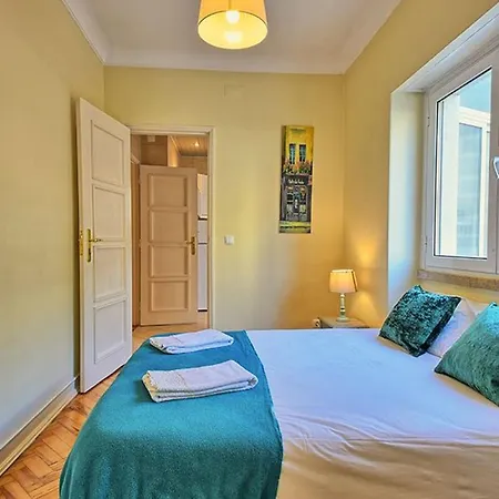 Admiral 2 By Interhome Apartamento Lisboa