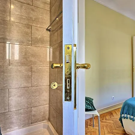 Admiral 2 By Interhome Apartamento Lisboa