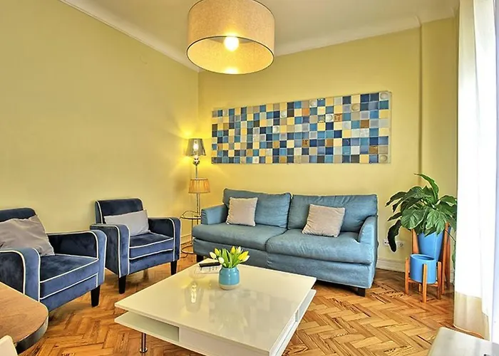 Admiral 2 By Interhome * Lizbona