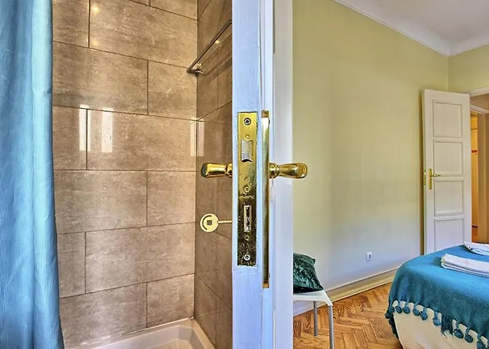 Admiral 2 By Interhome Apartman Lisboa